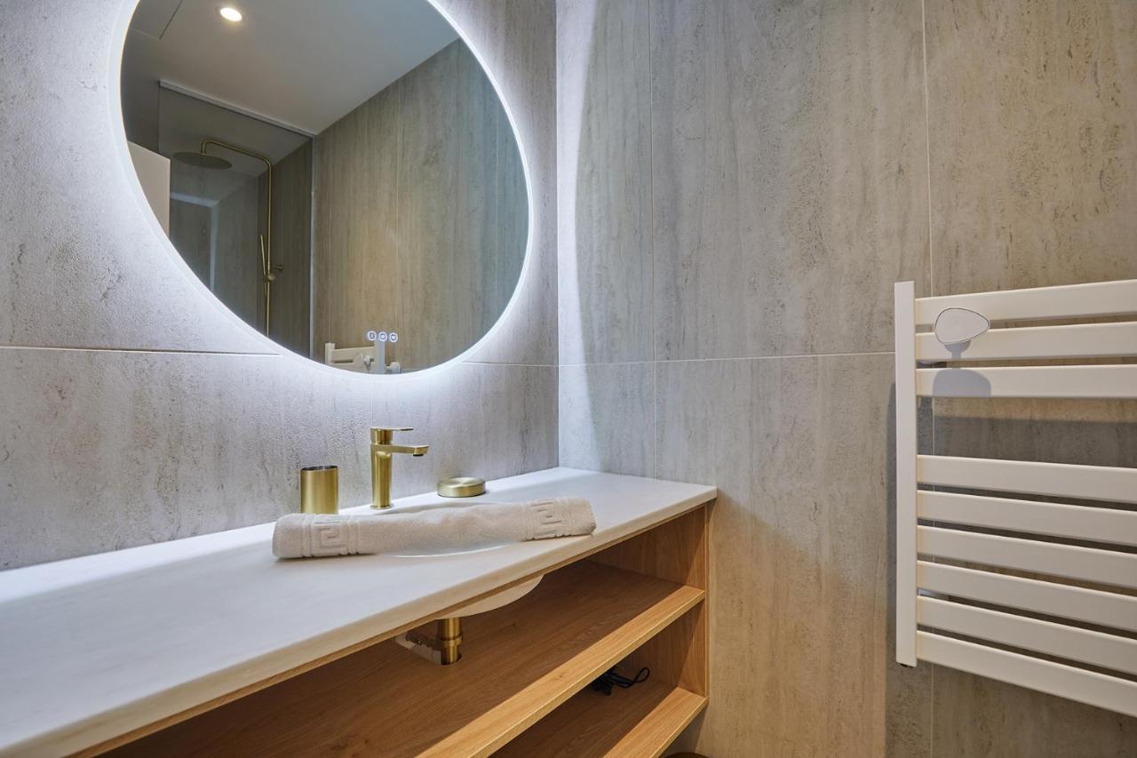 Residense Au Coeur De Paris By Studio Prestige Exterior photo